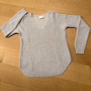 Wilfred Soft Heather Gray V-Neck Sweater